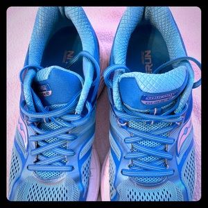 Women’s Saucony Guide10 ISO size 10 running shoes